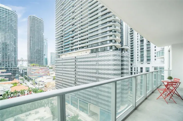 $3,500 | 1100 South Miami Avenue, Unit 1109, Miami, FL 33130