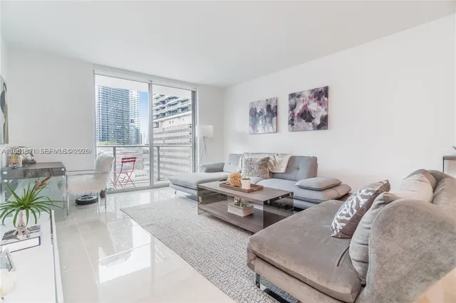 $3,500 | 1100 South Miami Avenue, Unit 1109, Miami, FL 33130