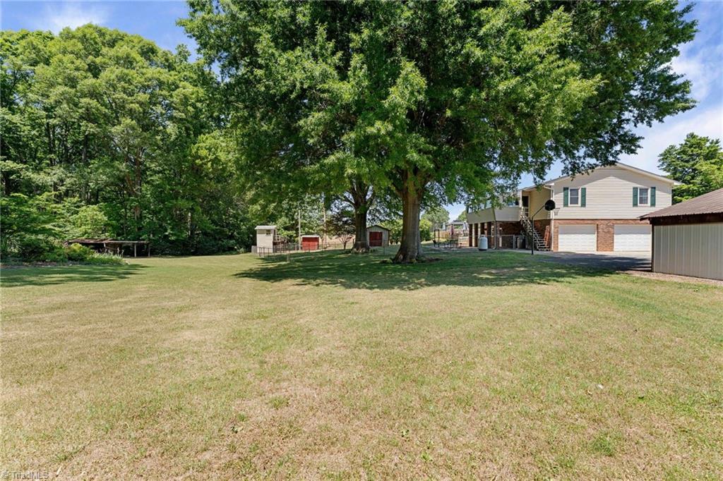 661 Liberty Church Road Mocksville, NC 27028 - Photo 12 of 50