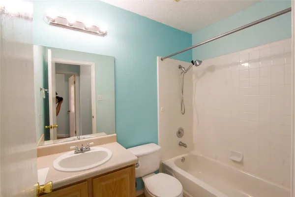 $2,300 | 9705 Dalewood Drive, Austin, TX 78729