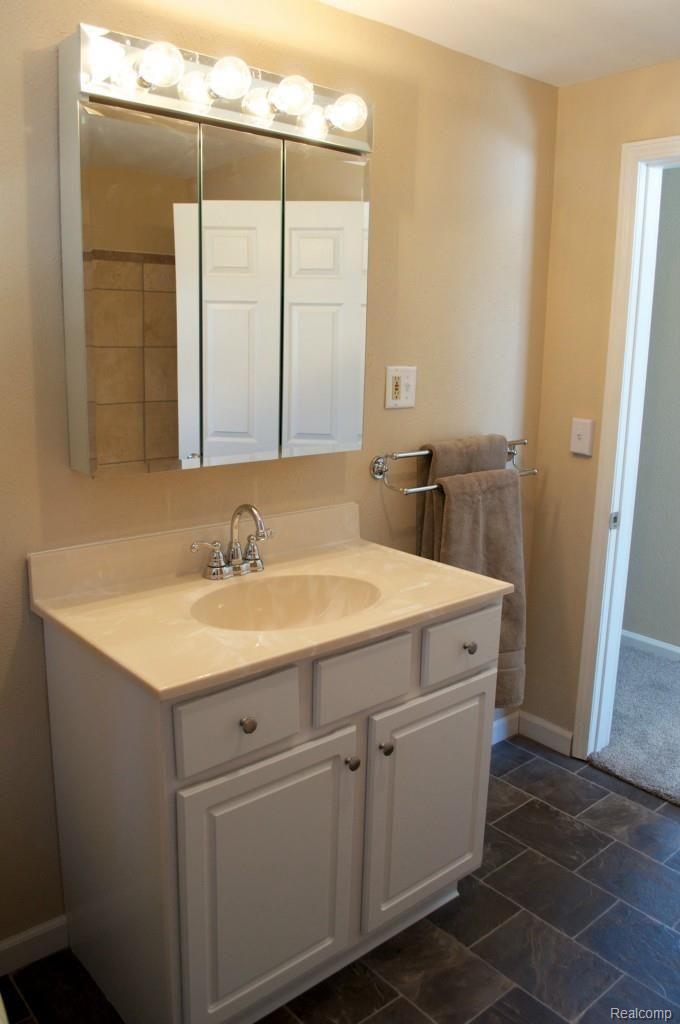3644 Consear Road Lambertville, MI 48144 - Photo 7 of 12 IMG_0453.jpg