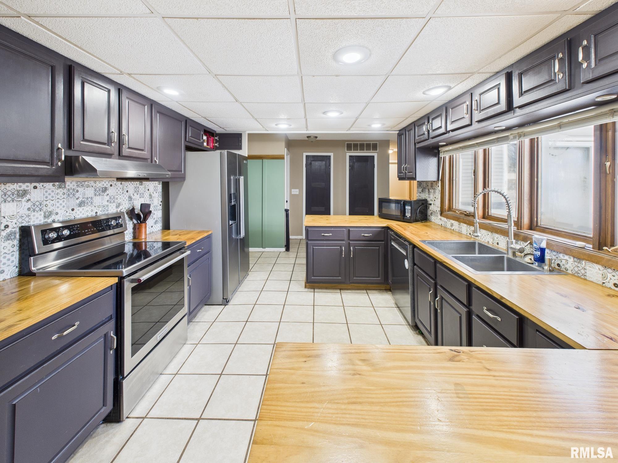 13 Hawthorn Lane Pleasant Plains, IL 62677 - Photo 6 of 33