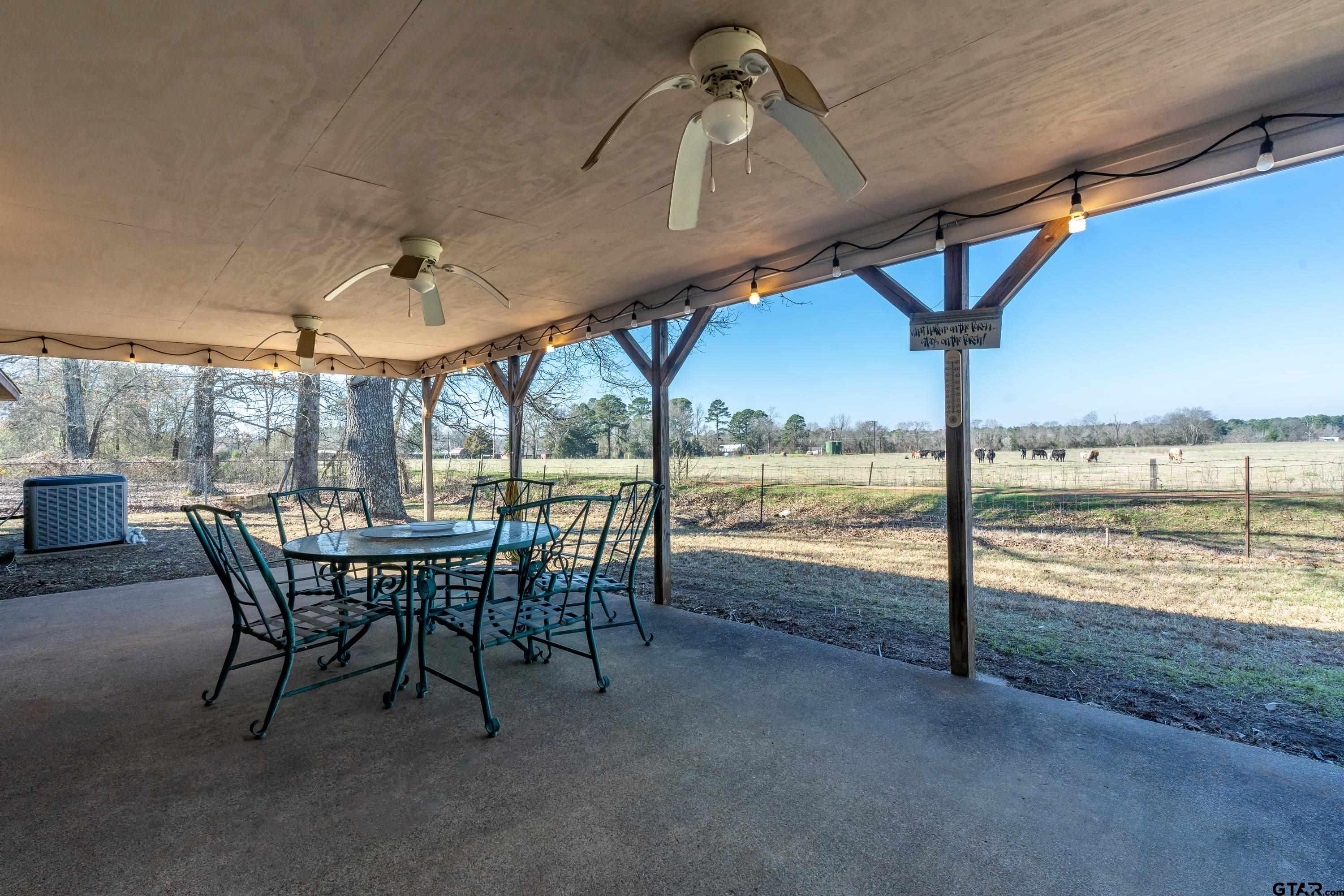 218 Stanley Road Longview, TX 75603 - Photo 3 of 35