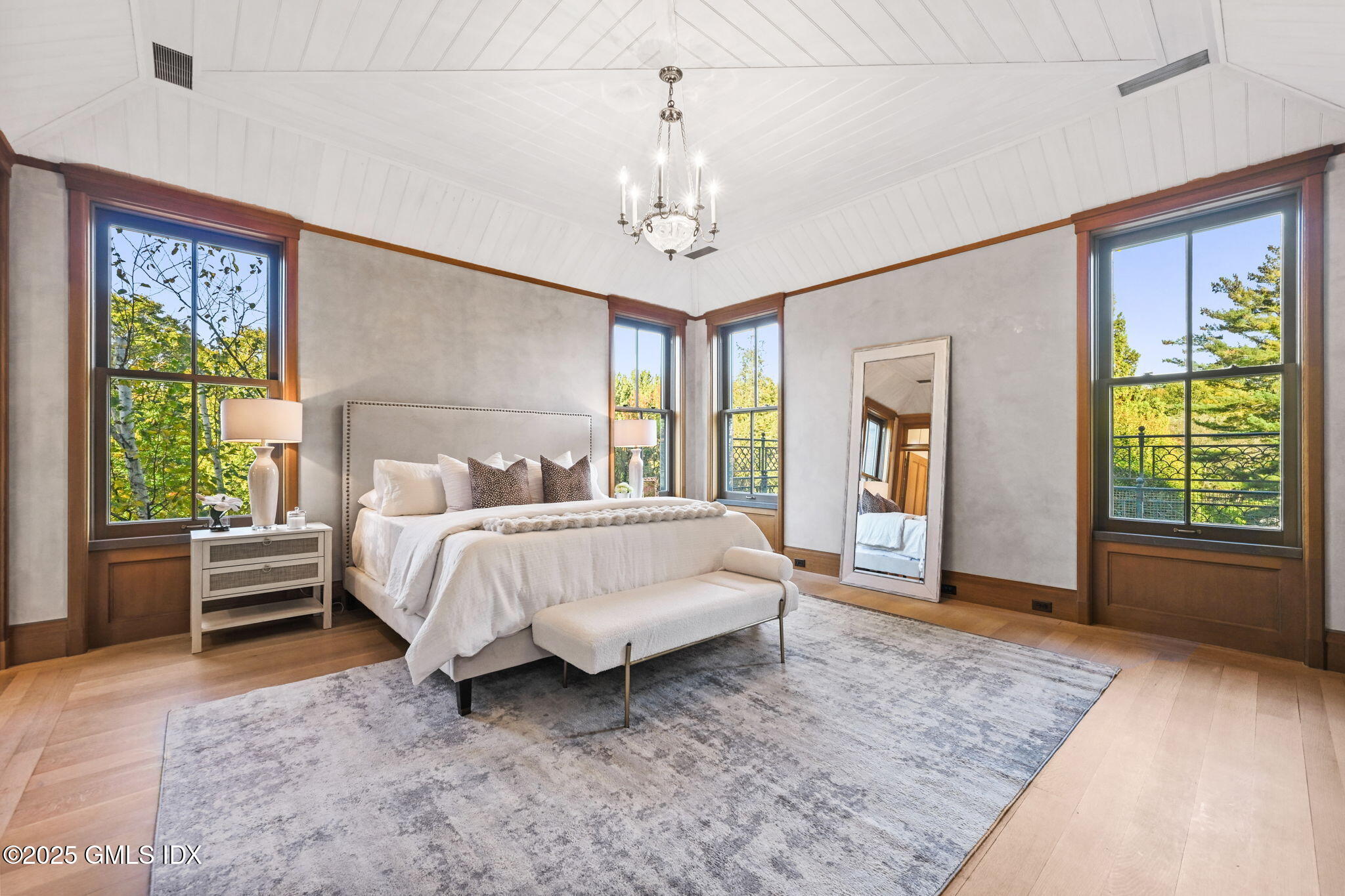 16 Martin Dale North Greenwich, CT 06830 - Photo 18 of 43 51-web-or-mls-16-martin-dale-n