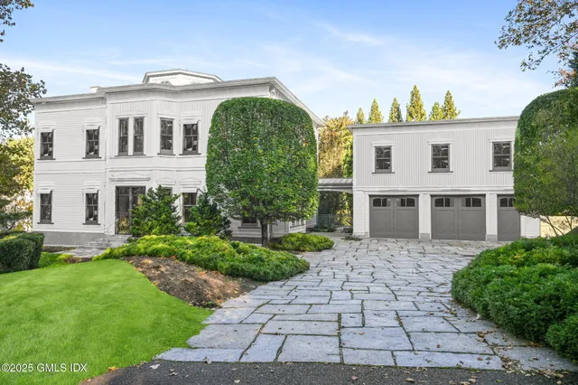 $6,500,000 | 16 Martin Dale, Greenwich, CT 06830