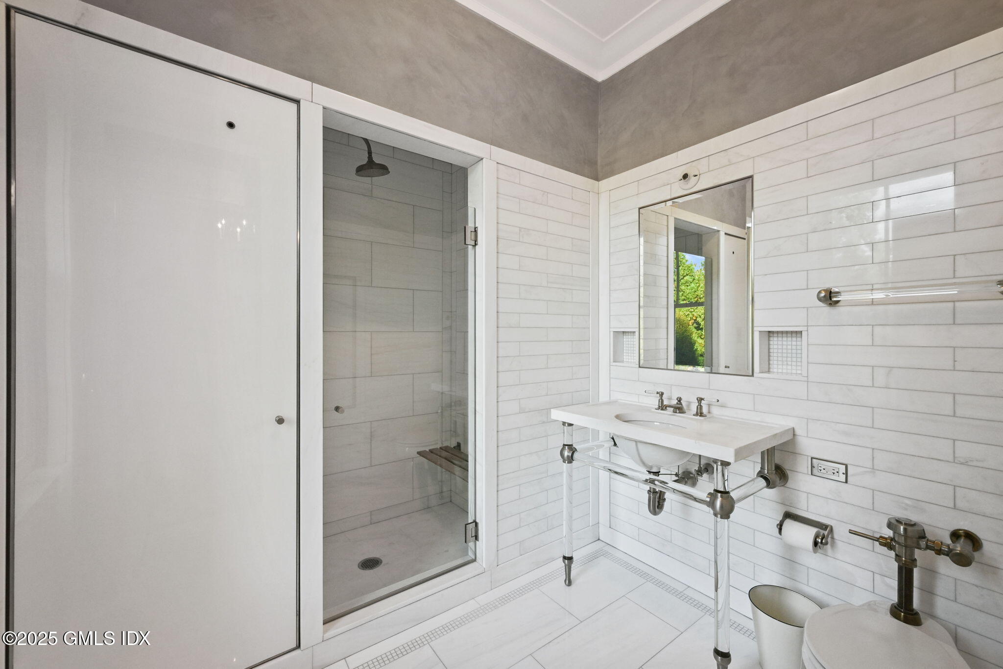 16 Martin Dale North Greenwich, CT 06830 - Photo 22 of 43 65-web-or-mls-16-martin-dale-n