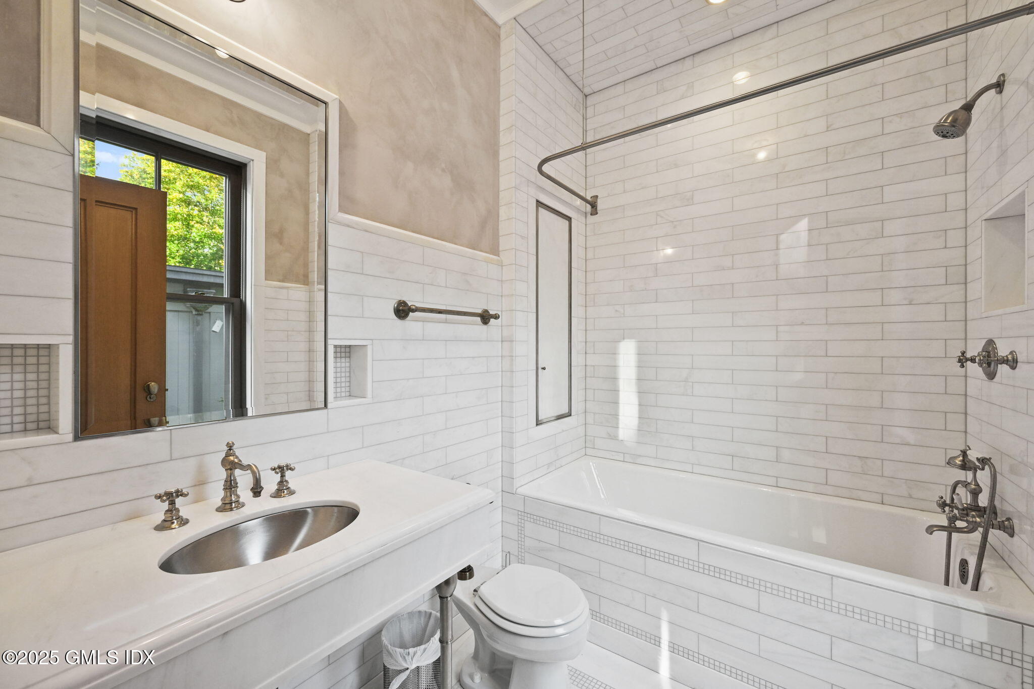 16 Martin Dale North Greenwich, CT 06830 - Photo 25 of 43 69-web-or-mls-16-martin-dale-n