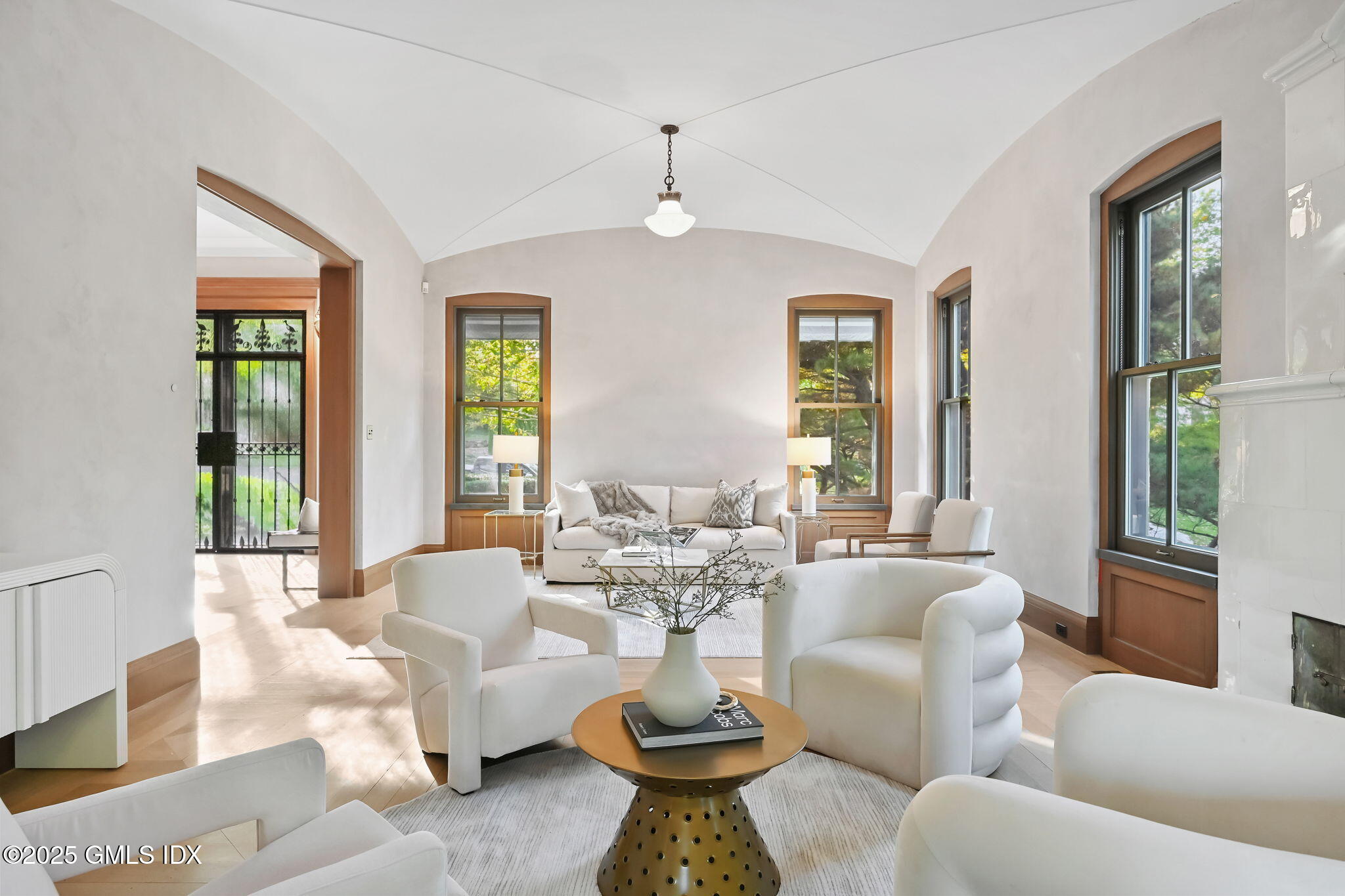 16 Martin Dale North Greenwich, CT 06830 - Photo 7 of 43 19-web-or-mls-16-martin-dale-n