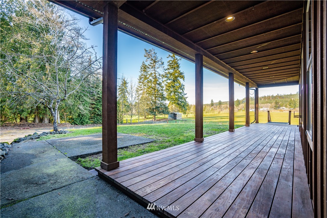 3116 Jackson Highway Chehalis, WA 98532 - Photo 38 of 40 a view of porch with wooden floor