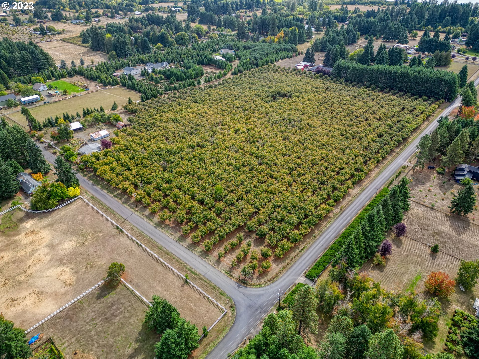 27334 Barker Road Eugene, OR 97402 - Photo 26 of 29 Gallery Image 26