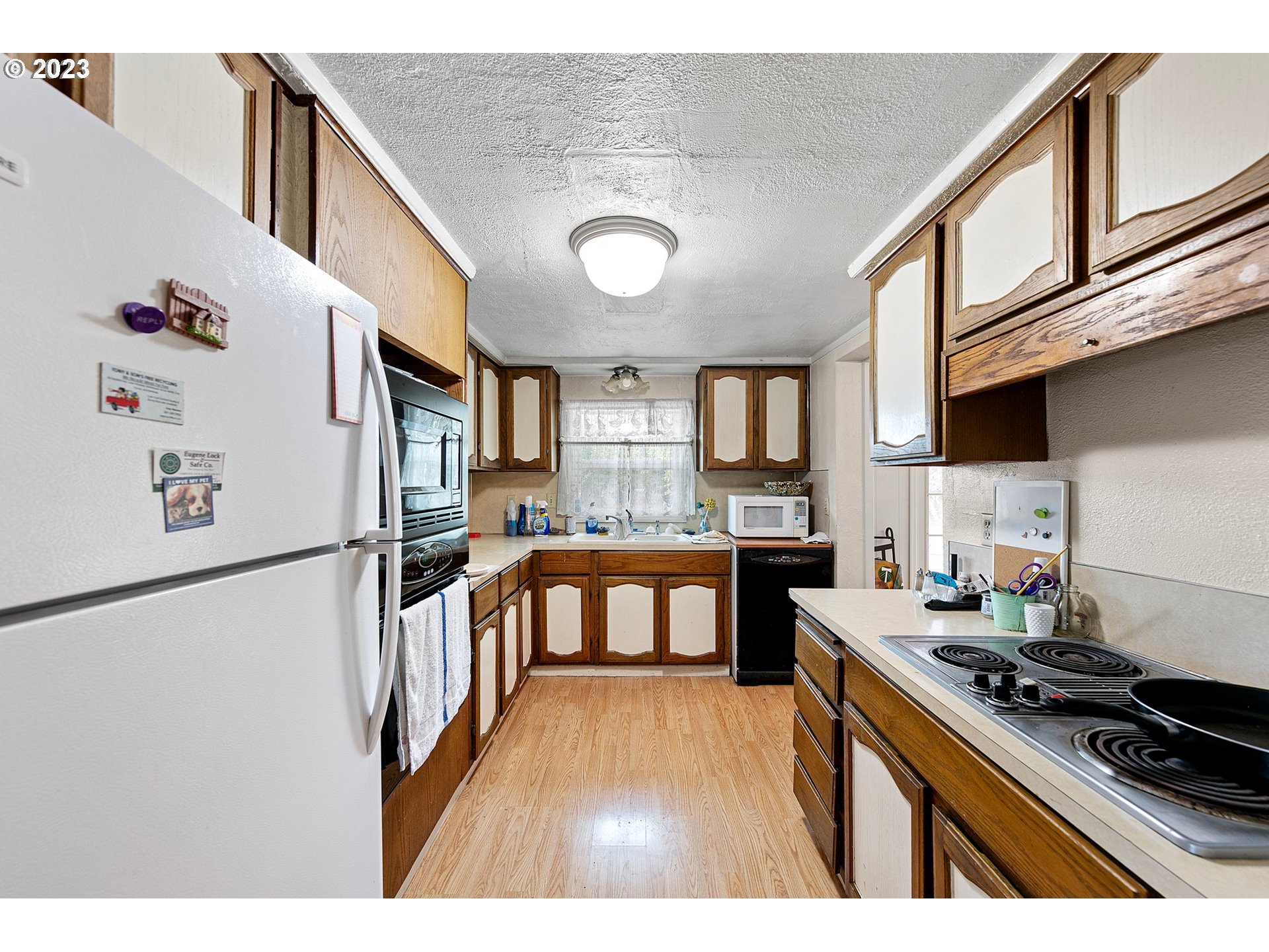 27334 Barker Road Eugene, OR 97402 - Photo 8 of 29 Gallery Image 8