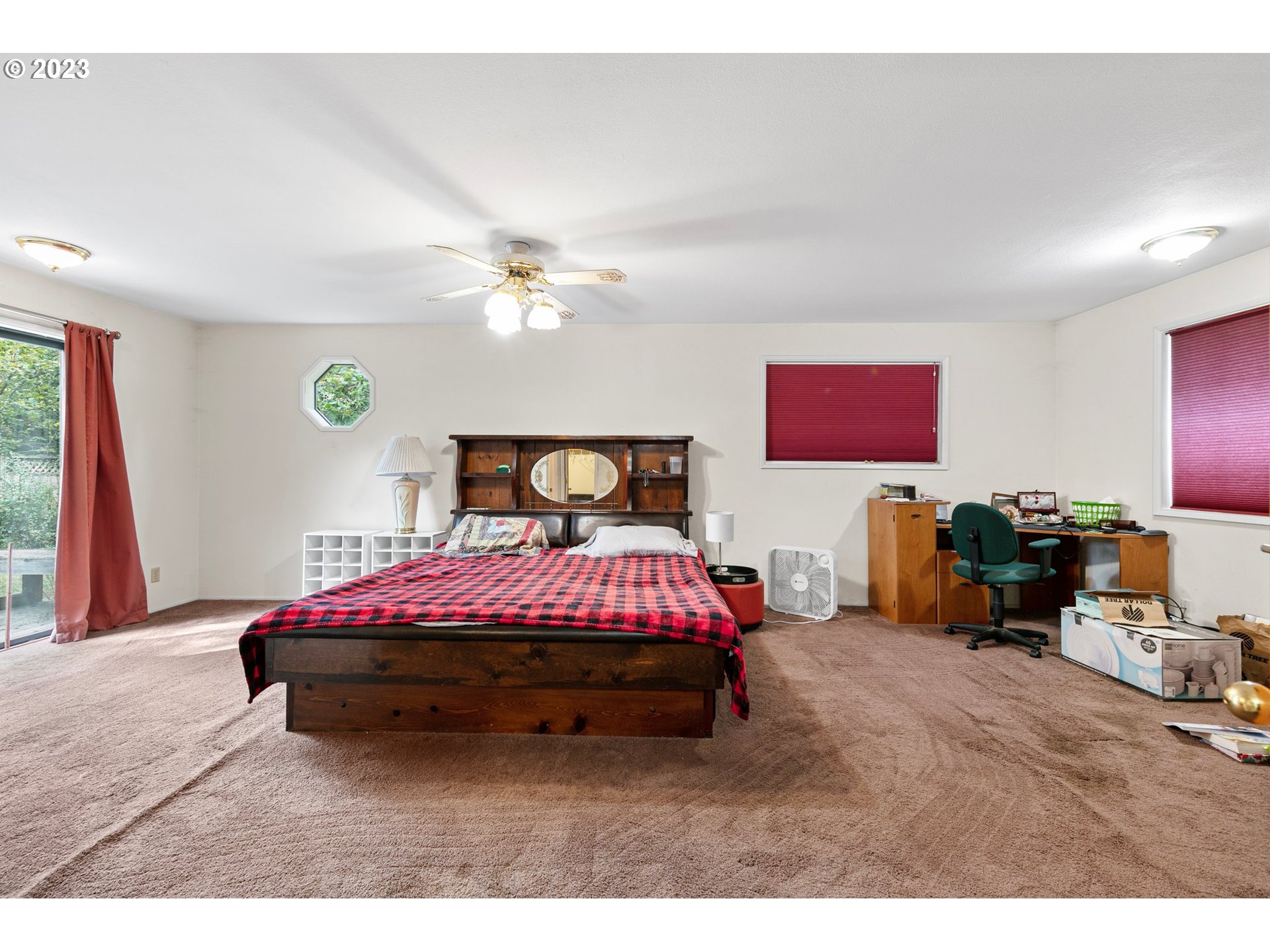 27334 Barker Road Eugene, OR 97402 - Photo 9 of 29 Gallery Image 9
