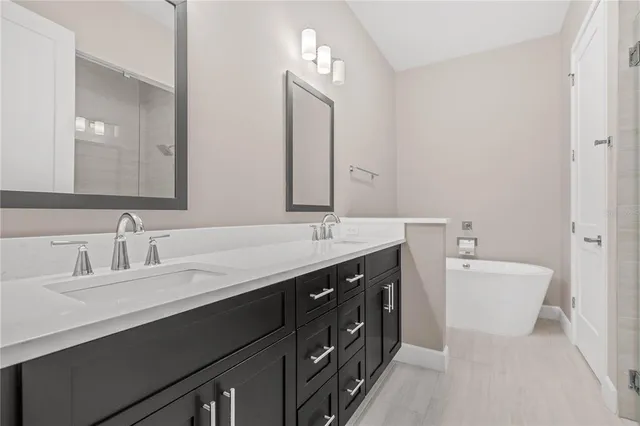 $1,044,000 | 149 South Park Avenue, Winter Garden, FL 34787