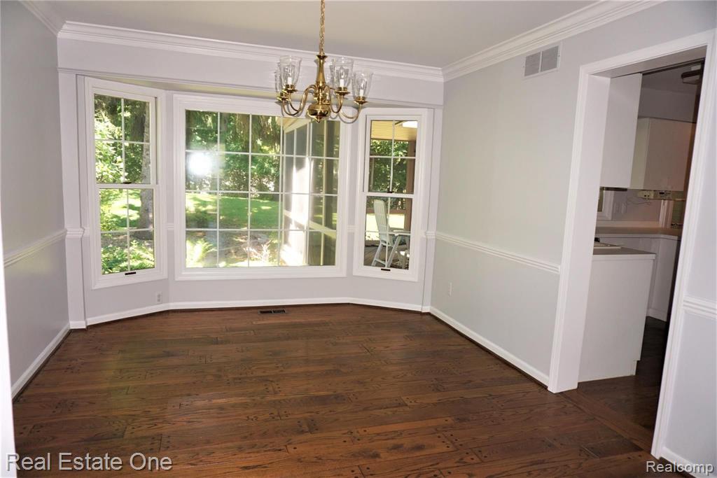 872 Ravine Terrace Drive Rochester Hills, MI 48307 - Photo 7 of 18