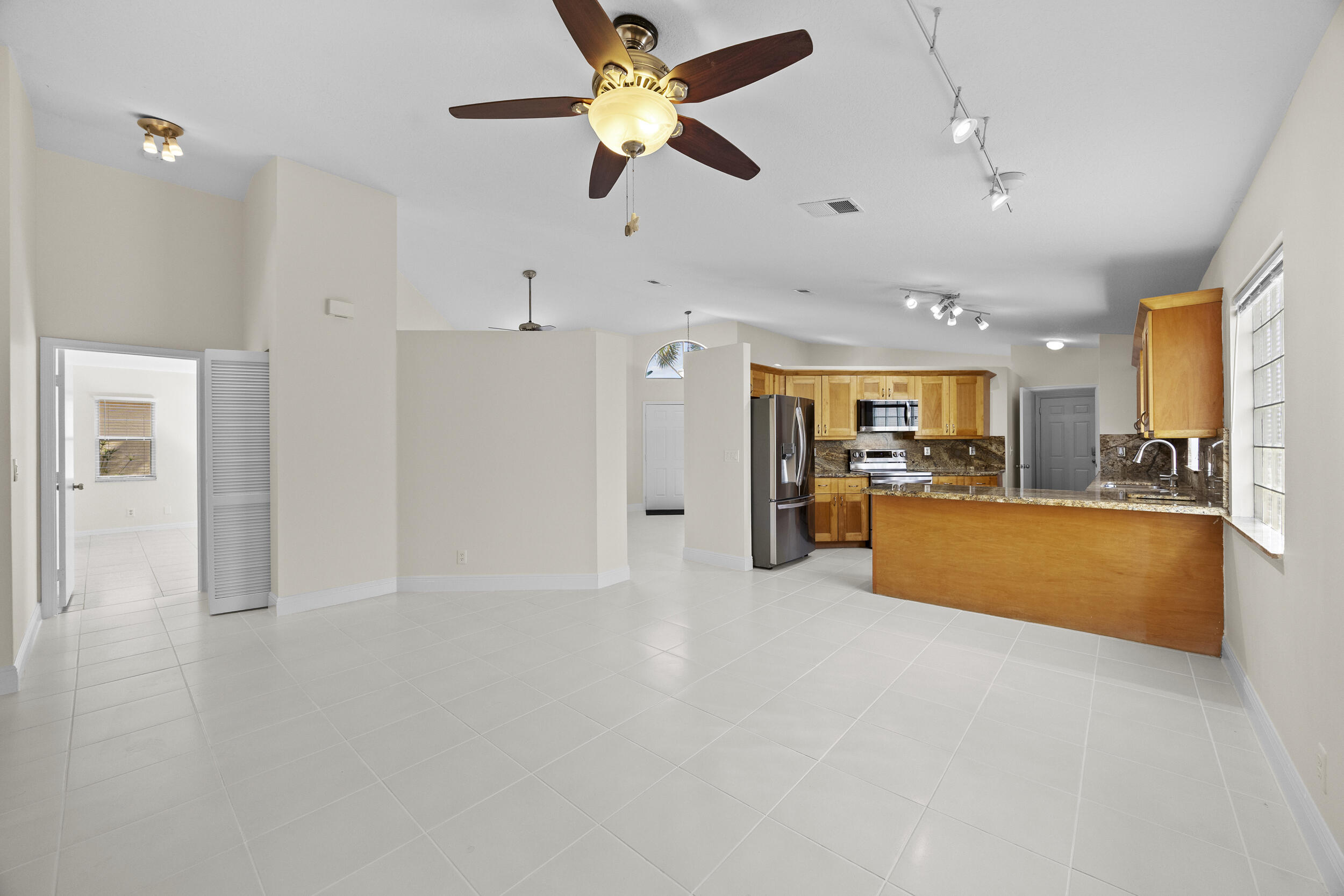 11035 Baybreeze Way Boca Raton, FL 33428 - Photo 19 of 78 18_453a8671