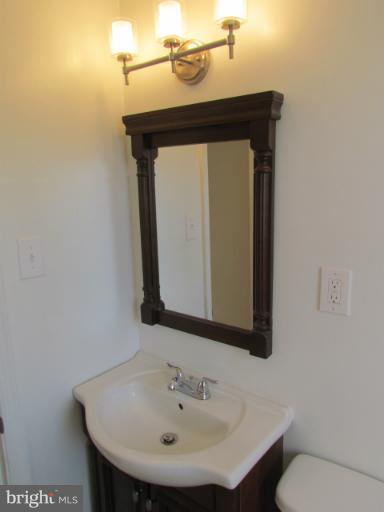 328 Dark Head Road Middle River, MD 21220 - Photo 11 of 25 Bath2