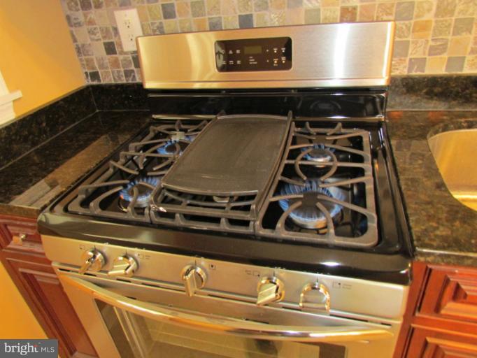 328 Dark Head Road Middle River, MD 21220 - Photo 14 of 25 Kitchen