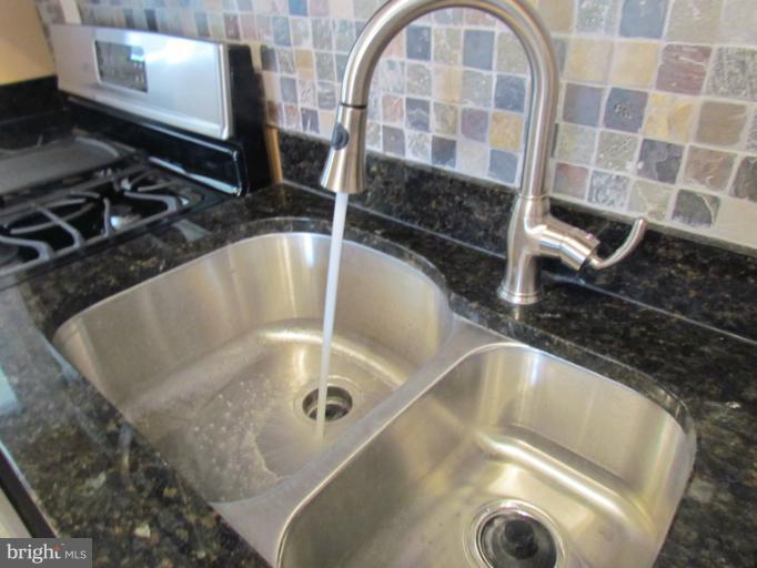 328 Dark Head Road Middle River, MD 21220 - Photo 17 of 25 Kitchen