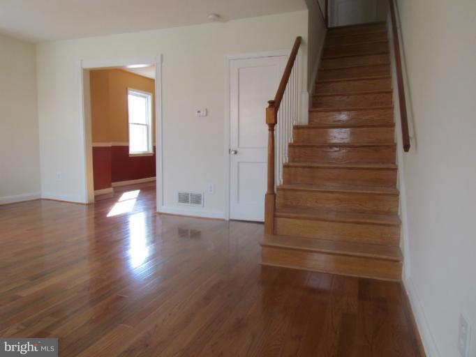 328 Dark Head Road Middle River, MD 21220 - Photo 8 of 25 Living Room