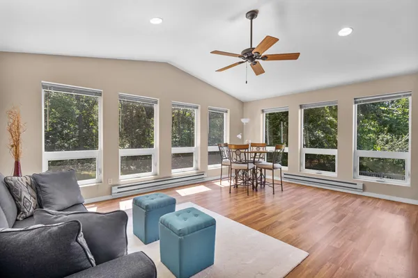 $1,090,000 | N4636 County Road V, Poynette, WI 53955