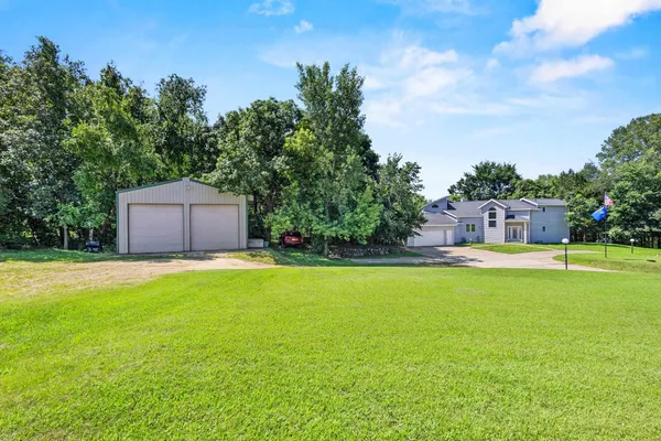 $1,090,000 | N4636 County Road V, Poynette, WI 53955