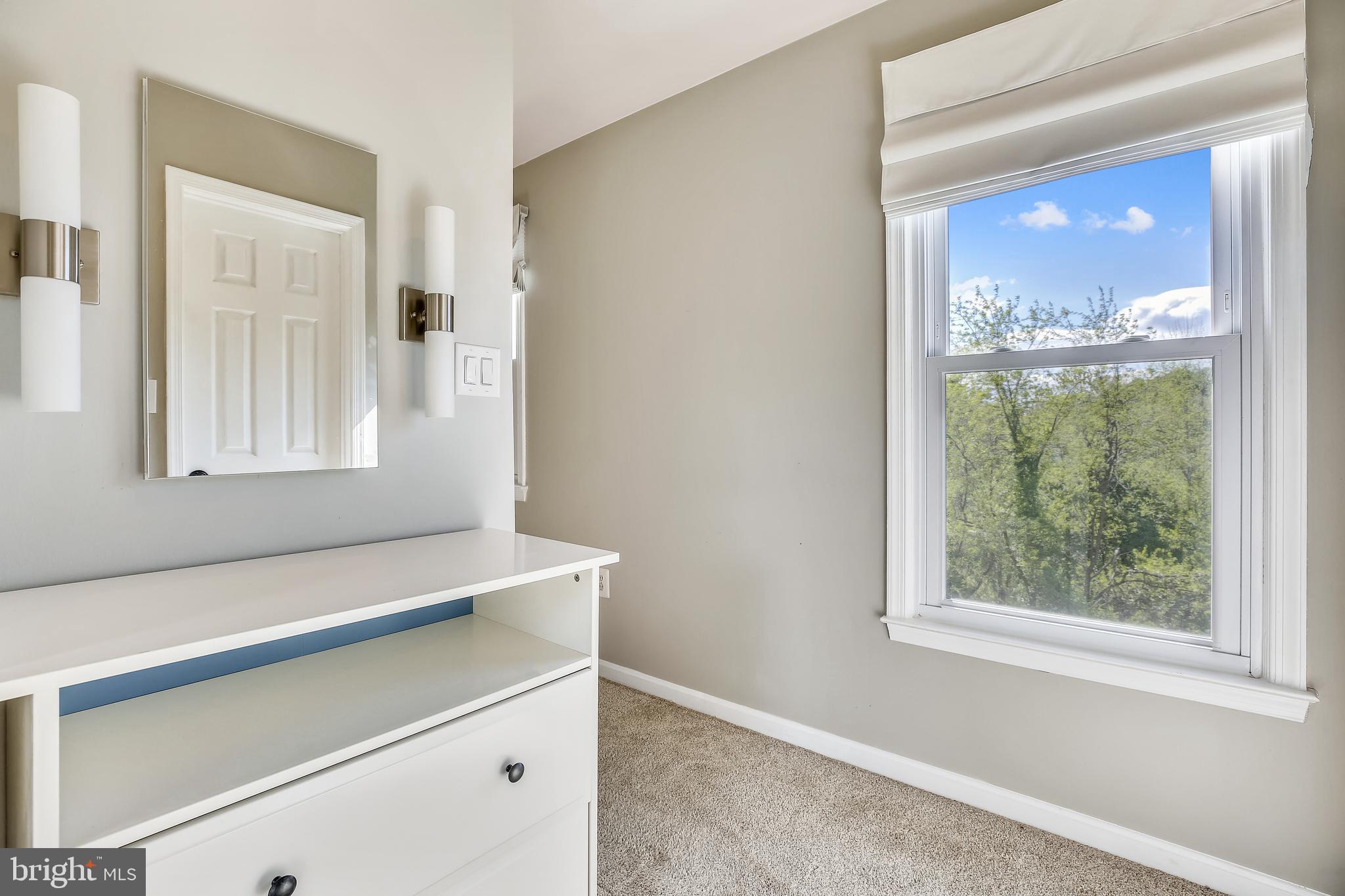 14516 Sandy Ridge Road Silver Spring, MD 20905 - Photo 43 of 79 Upper-level primary bedroom dressing area