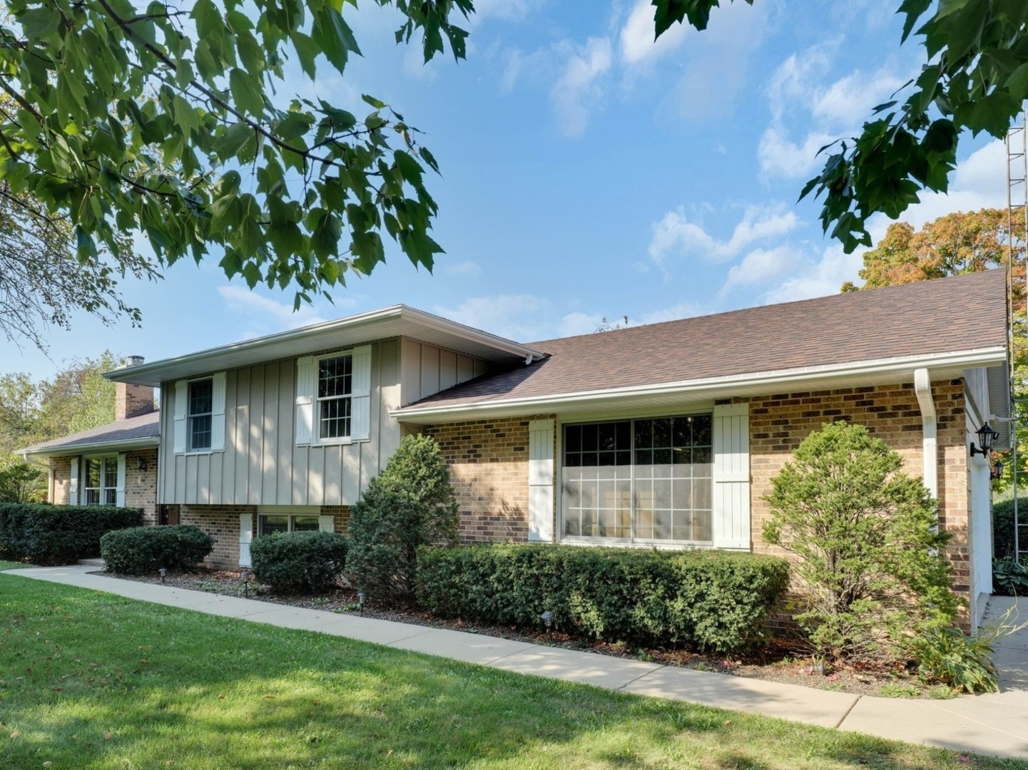 3303 Vermont Road Woodstock, IL 60098 - Photo 2 of 68