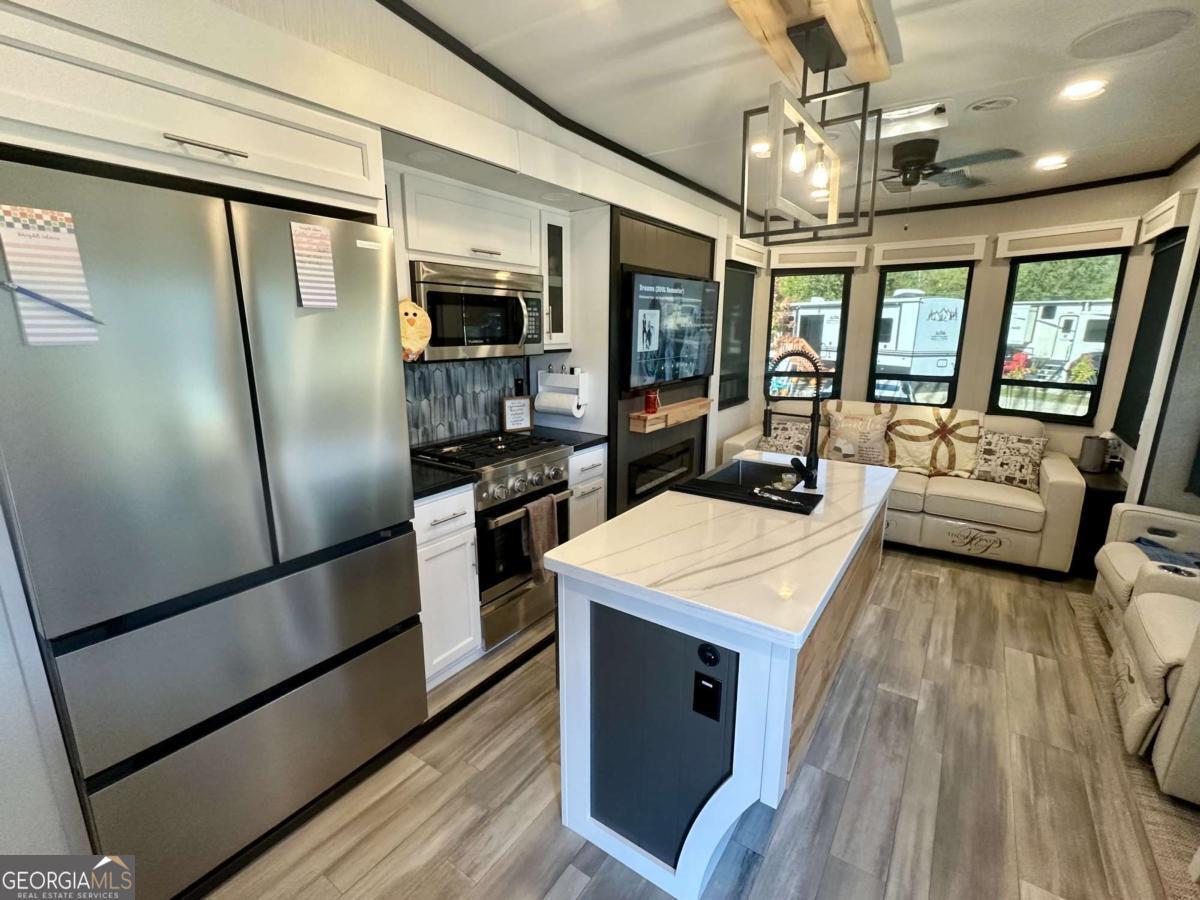 185 Mountain Meadows Drive, Unit 185 Blue Ridge, GA 30513 - Photo 13 of 19