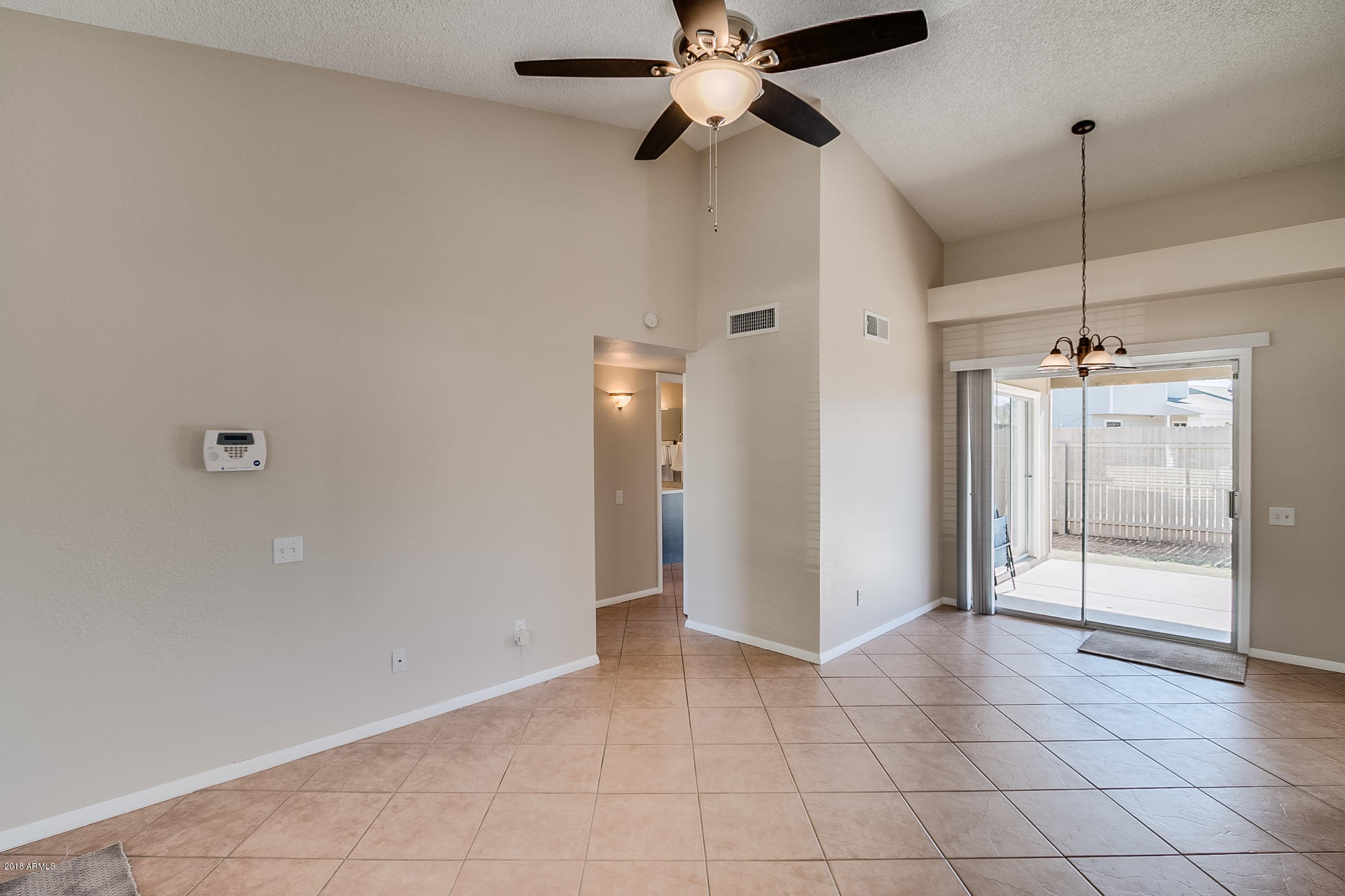 4045 East Carson Road Phoenix, AZ 85042 - Photo 5 of 27 Carson-06