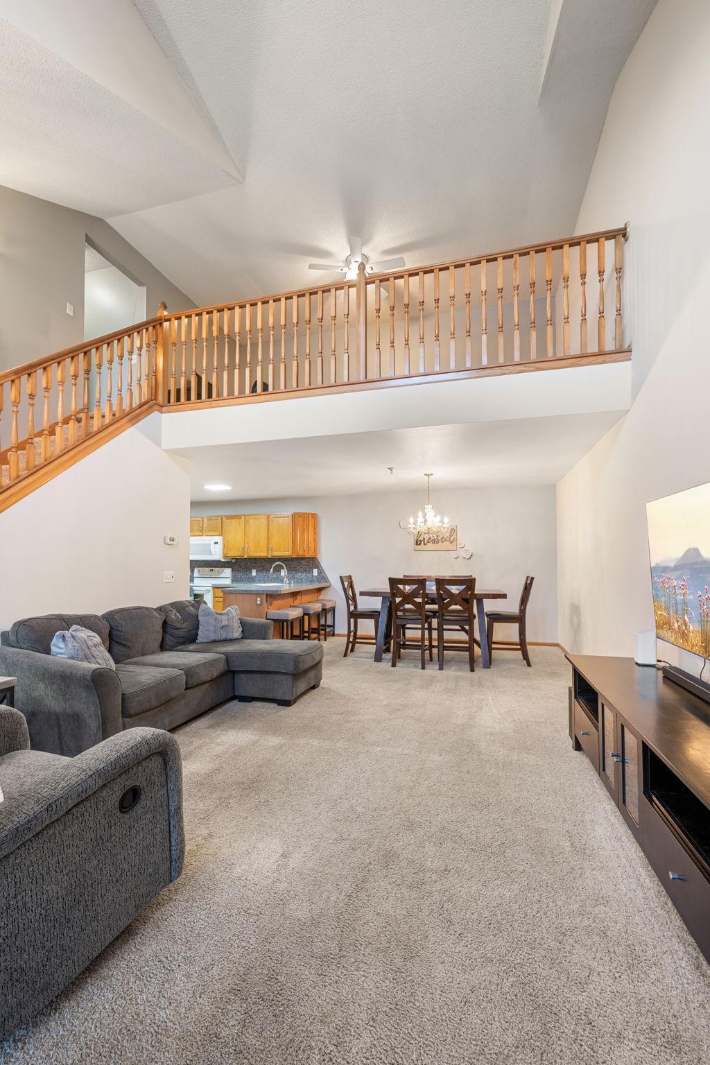 4691 Centerville Road St. Paul, MN 55127 - Photo 3 of 33