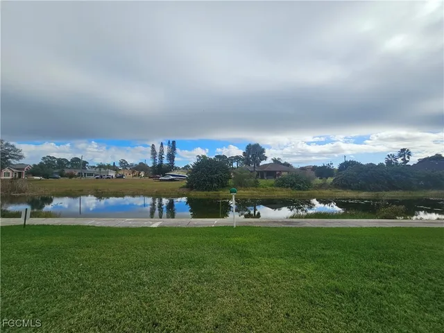 a house view with garden space