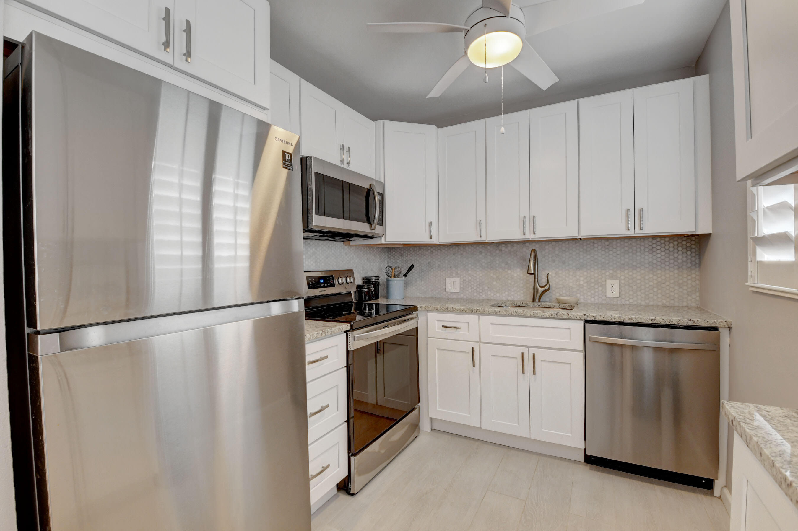 249 Preston F Boca Raton, FL 33434 - Photo 6 of 51 Kitchen