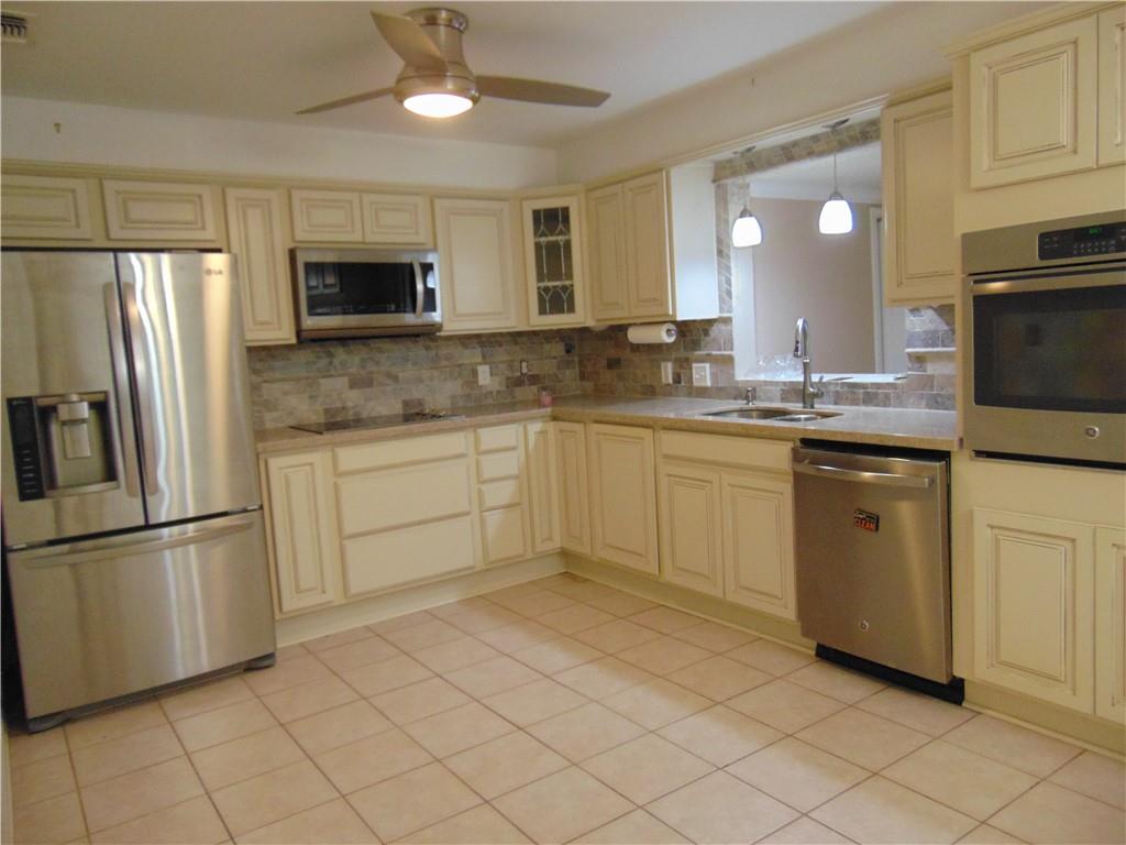 3505 Haring Road Metairie, LA 70006 - Photo 5 of 16 Gallery Image 5