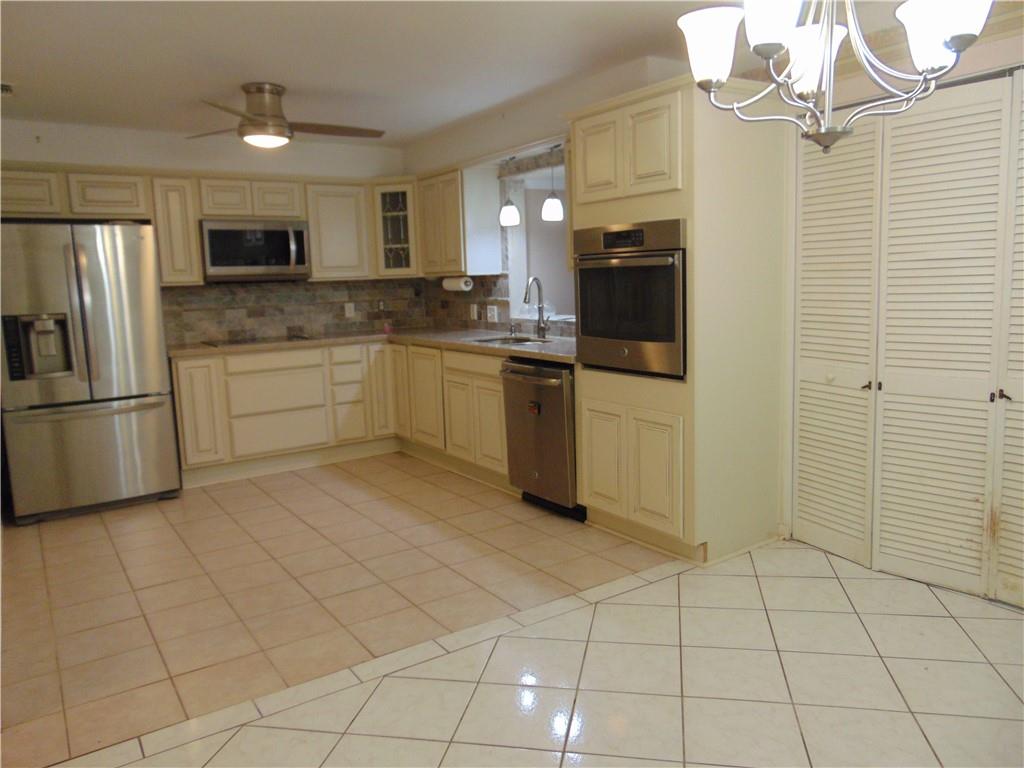 3505 Haring Road Metairie, LA 70006 - Photo 6 of 16 Gallery Image 6