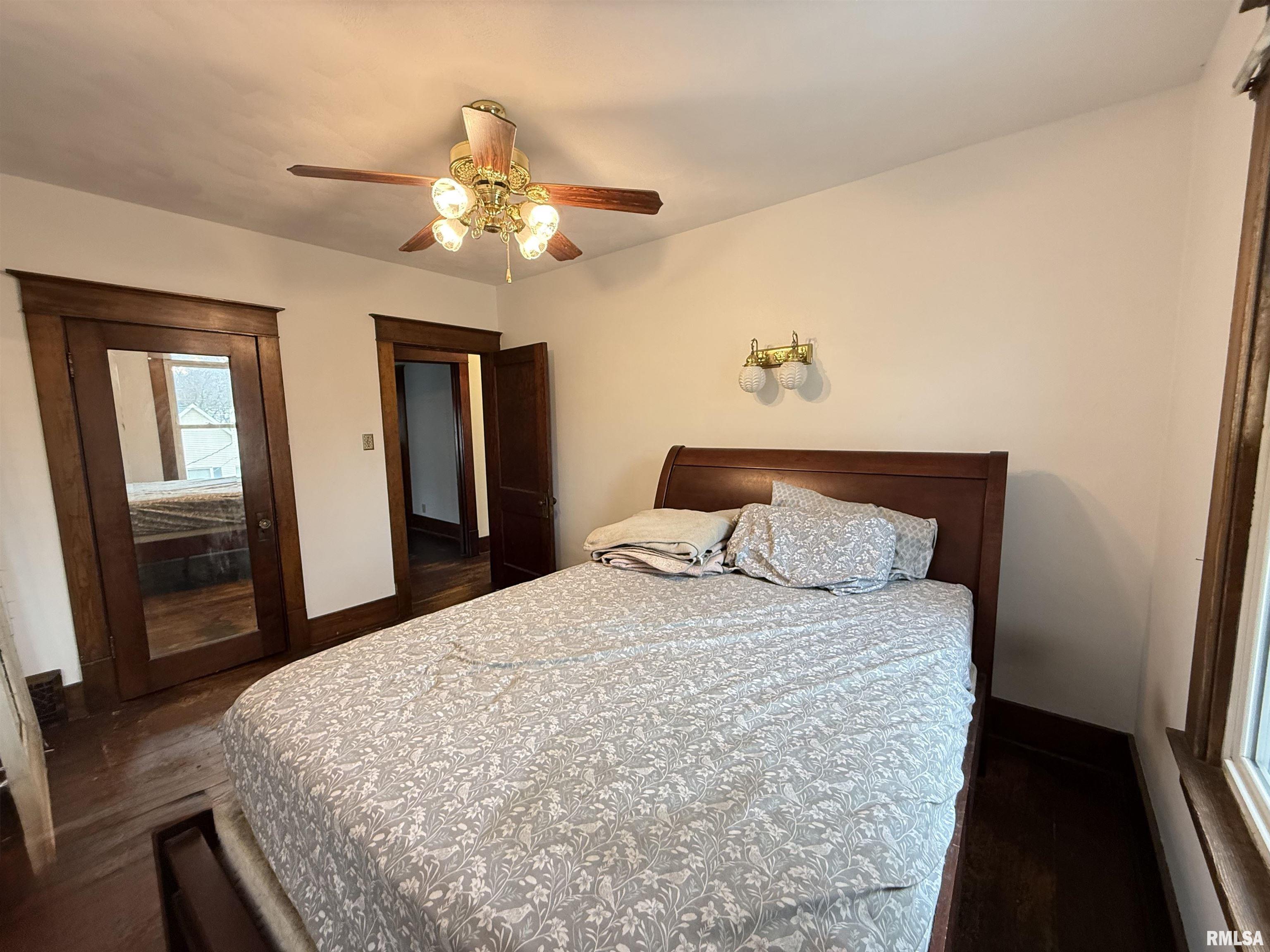 469 North 2nd Avenue Canton, IL 61520 - Photo 17 of 26