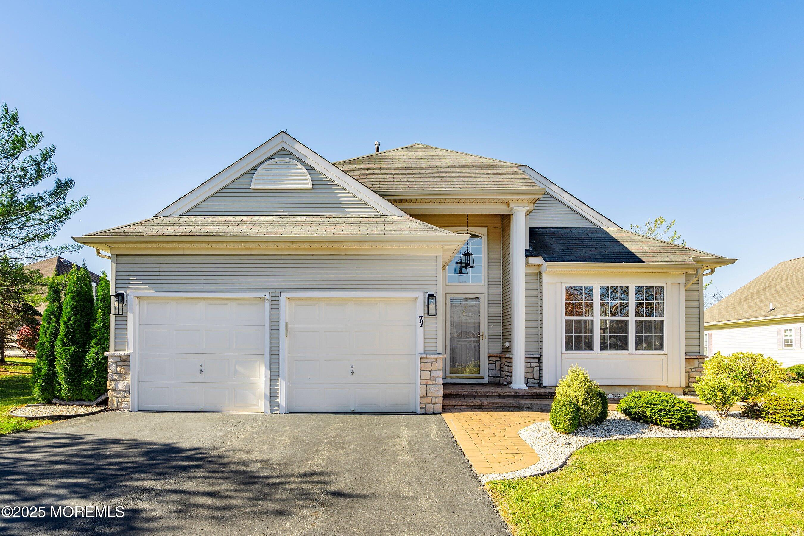 71 Eleanor Road Manchester Township, NJ 08759 - Photo 12 of 52 01-Front