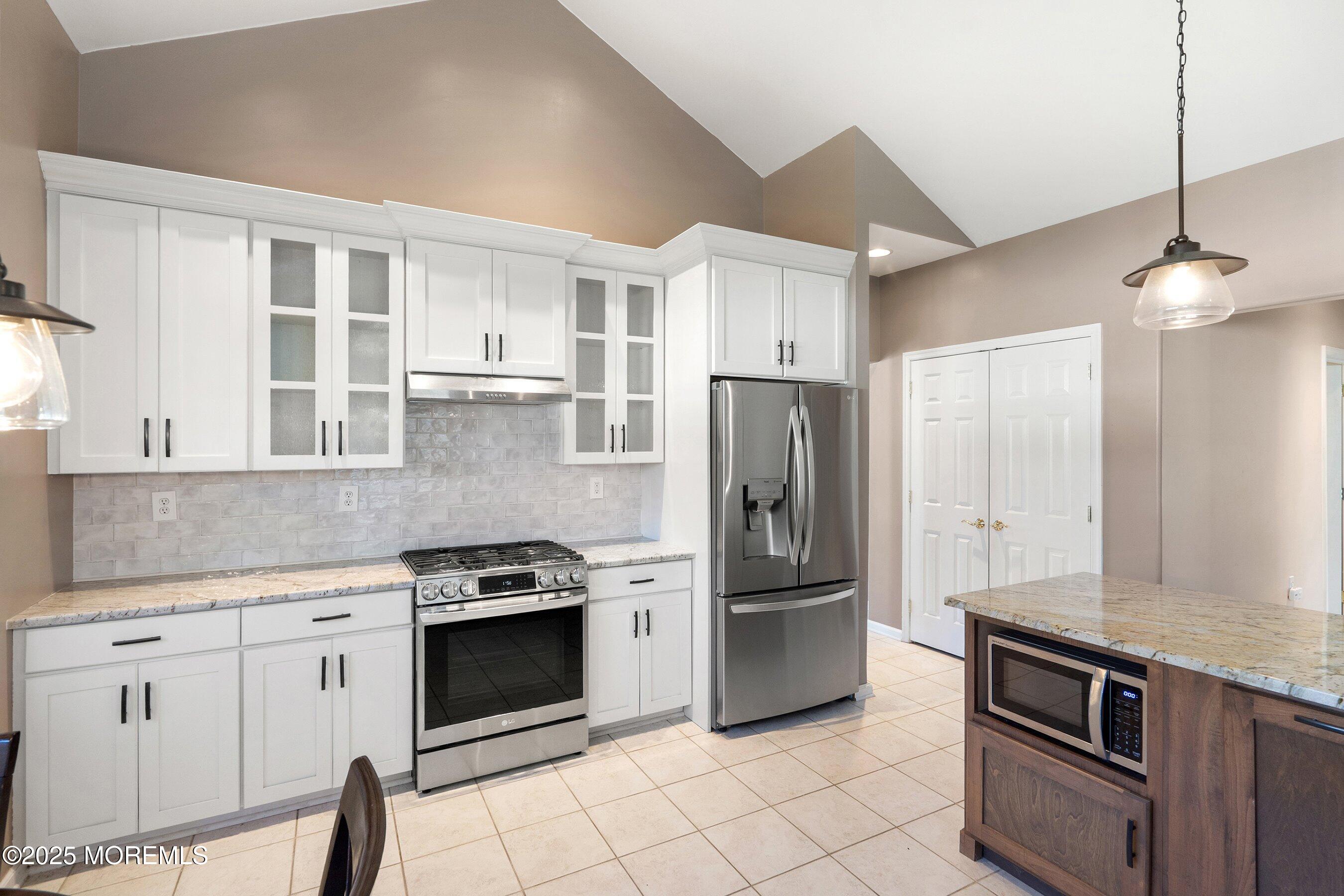 71 Eleanor Road Manchester Township, NJ 08759 - Photo 21 of 52 10-Kitchen 1C