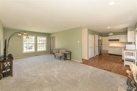 $475,000 | 9822 Meadowfern Drive, Crestwood, MO 63126