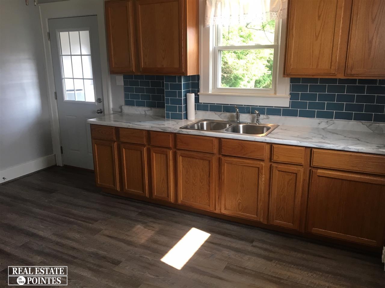 18045 Martin Road Roseville, MI 48066 - Photo 6 of 13