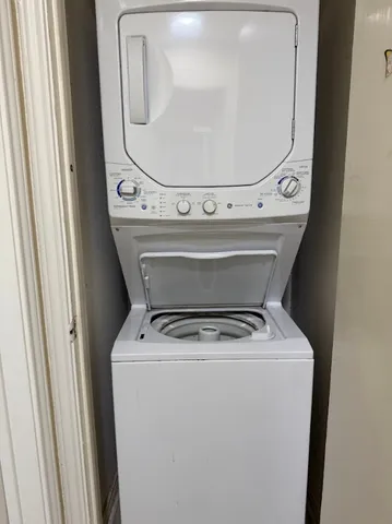 $1,250 | 2409 Leon Street, Unit 305, Austin, TX 78705