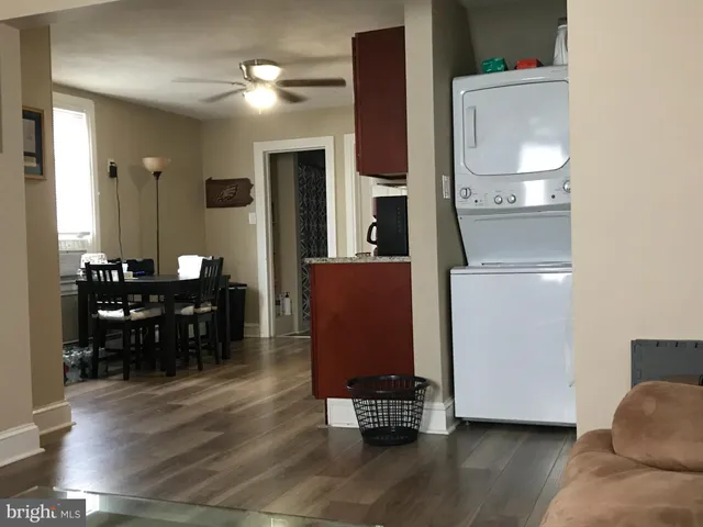 $1,755 | 430 Leconey Avenue, Palmyra, NJ 08065