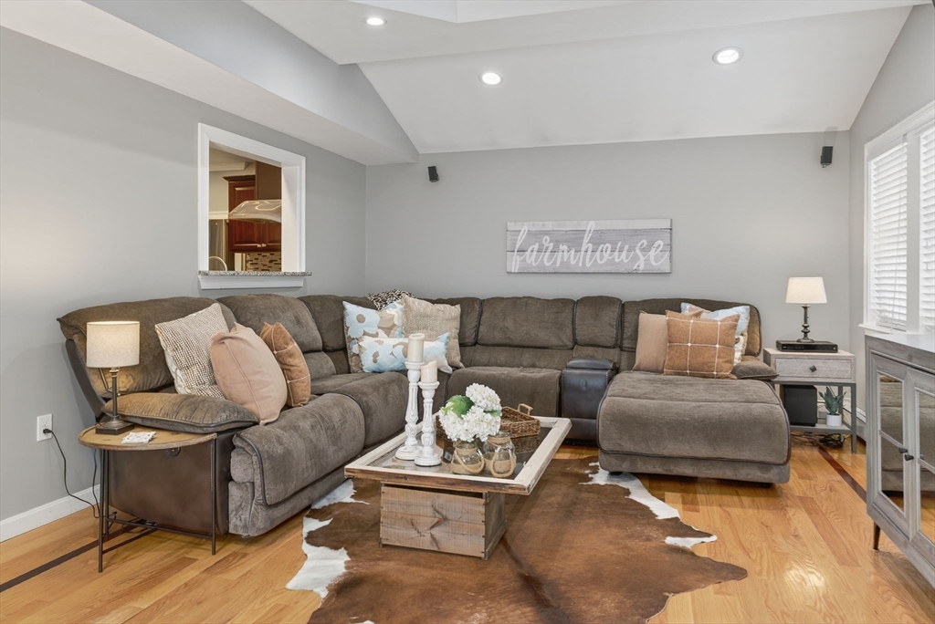 18 Erhardt Terrace Methuen, MA 01844 - Photo 11 of 27