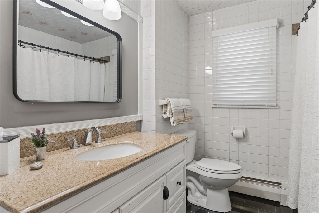 18 Erhardt Terrace Methuen, MA 01844 - Photo 16 of 27