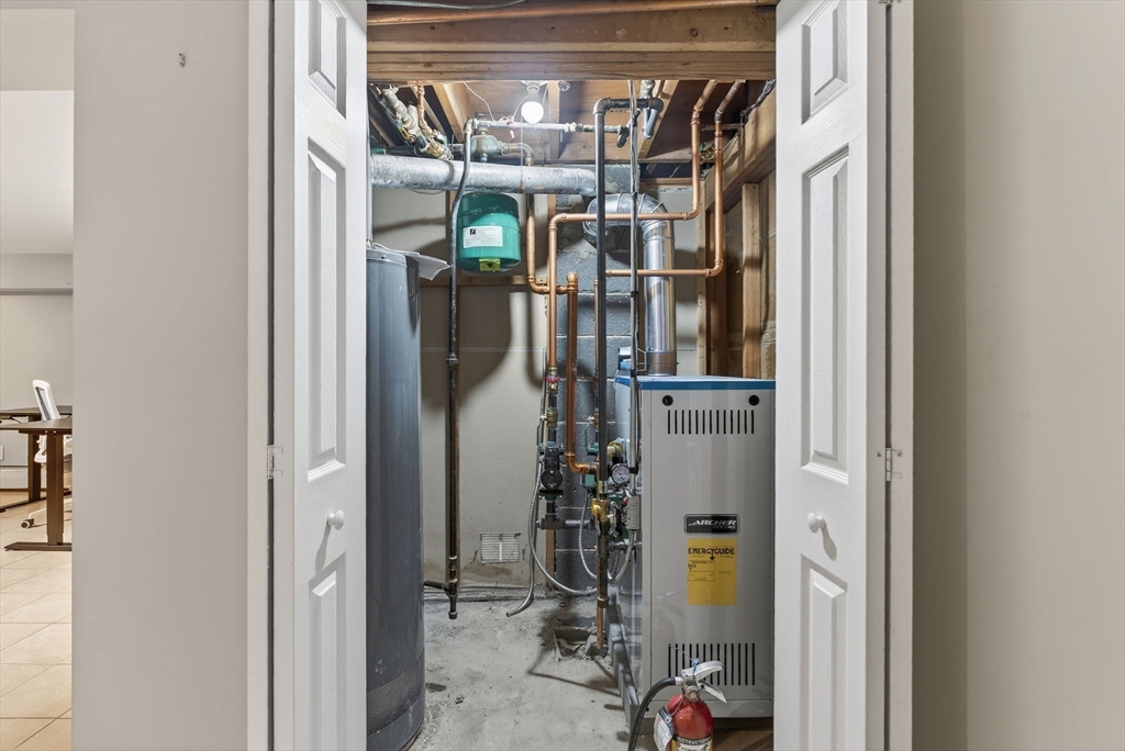 18 Erhardt Terrace Methuen, MA 01844 - Photo 21 of 27