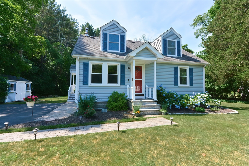 140 Lincoln Road Walpole, MA 02081 - Photo 2 of 35 Gallery Image 2