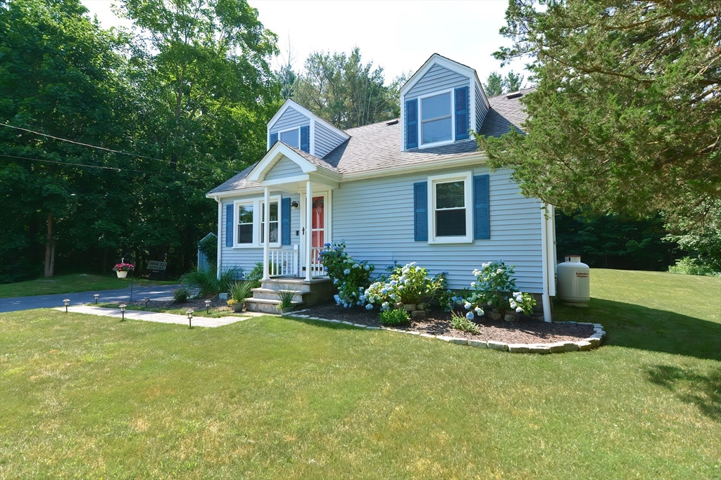 140 Lincoln Road Walpole, MA 02081 - Photo 34 of 35 Gallery Image 34