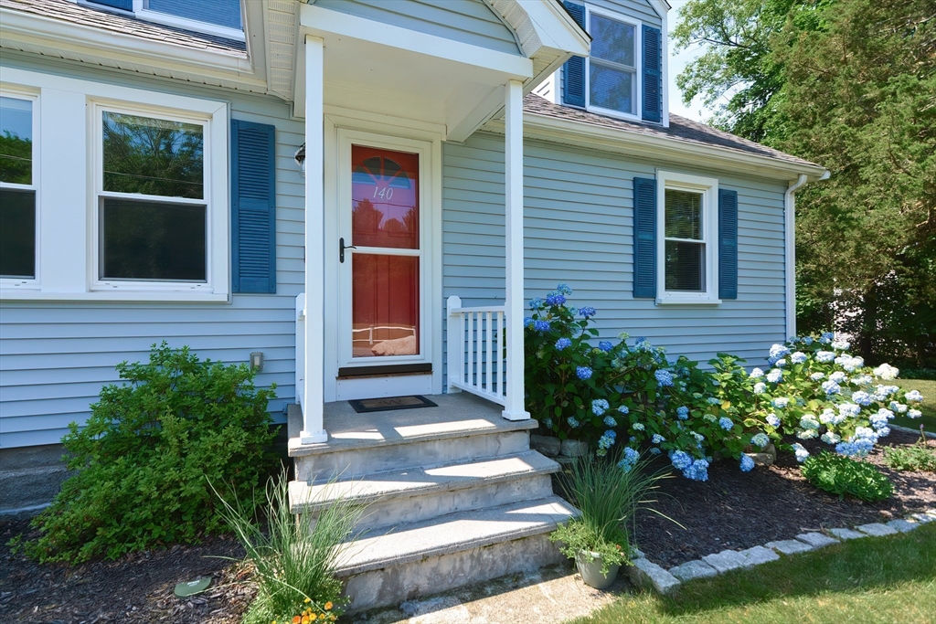 140 Lincoln Road Walpole, MA 02081 - Photo 35 of 35 Gallery Image 35