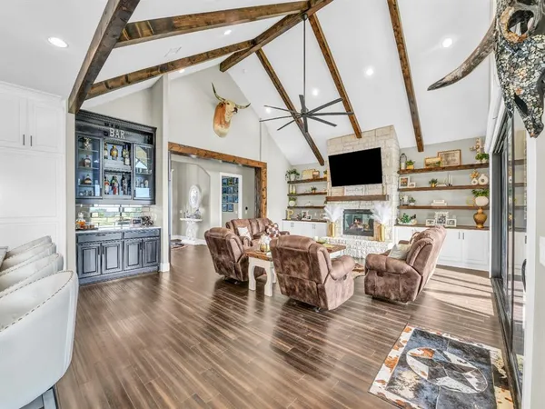 $1,075,000 | 162 Pinnacle Peak Lane, Weatherford, TX 76087