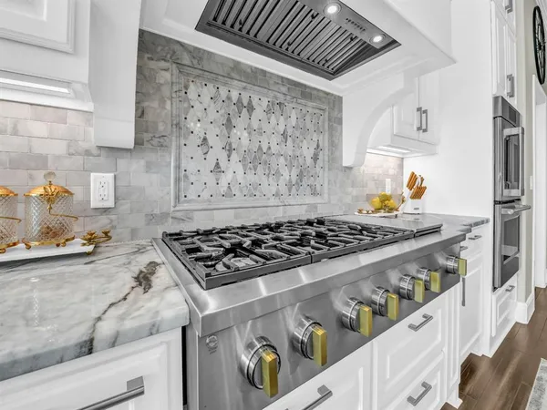 $1,075,000 | 162 Pinnacle Peak Lane, Weatherford, TX 76087