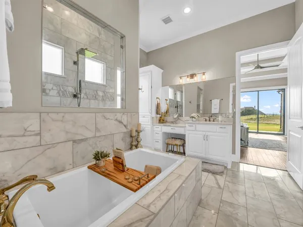 $1,075,000 | 162 Pinnacle Peak Lane, Weatherford, TX 76087